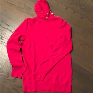 Cozy bright stretchy Gap turtleneck sweater